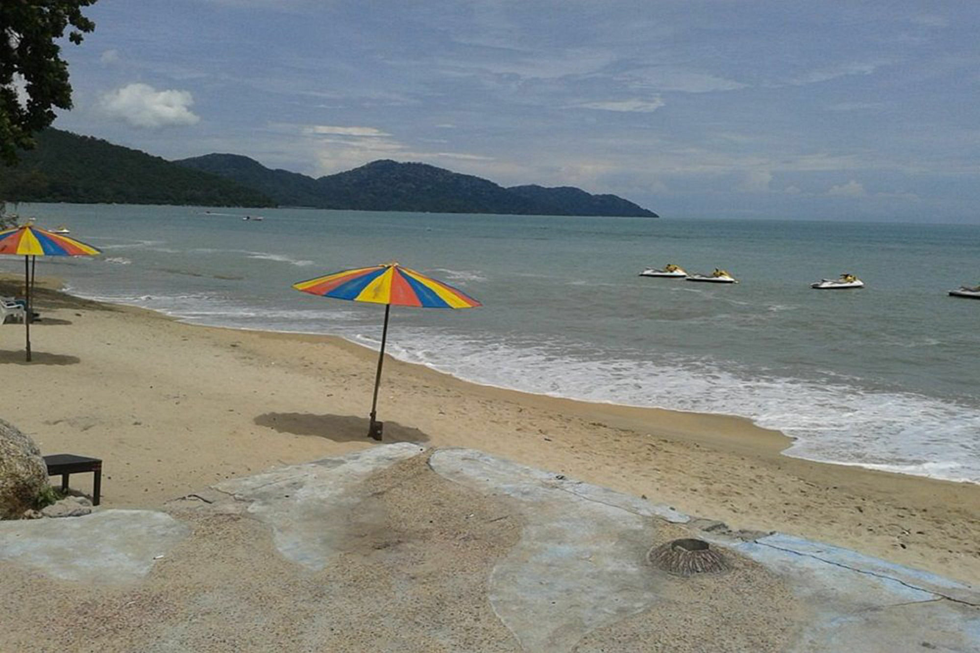 Et Budget Guest House Batu Feringgi Exterior foto